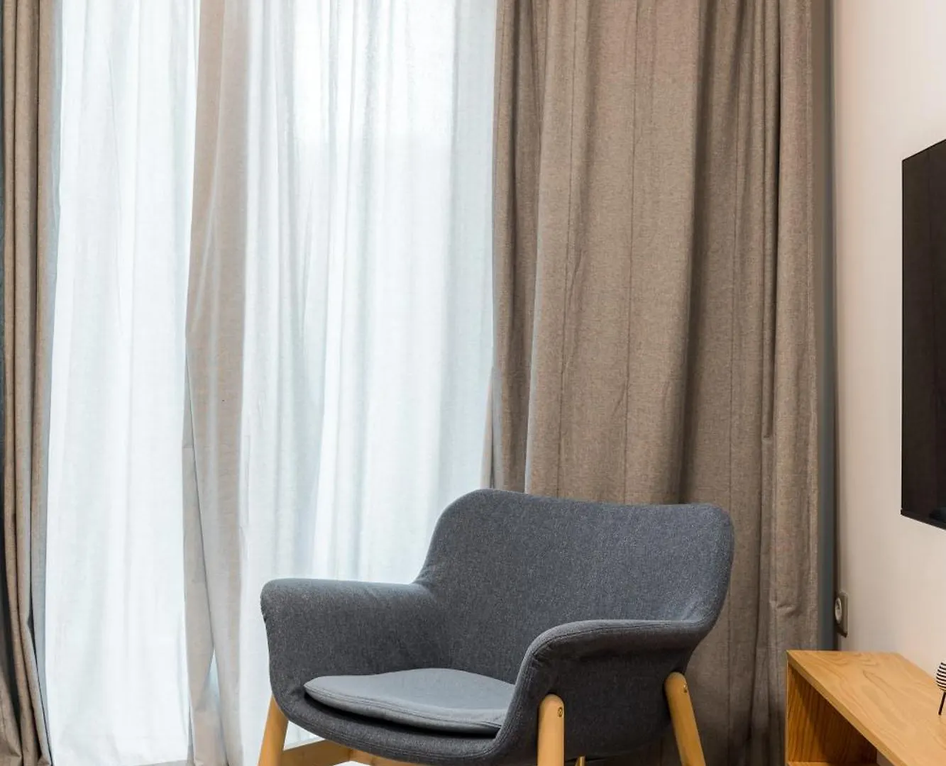 Blossom By Halu! Cozy 2-Bd Apartment Θεσσαλονίκη
